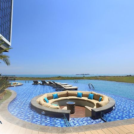 Hotel The Rinra Makassar Exterior foto