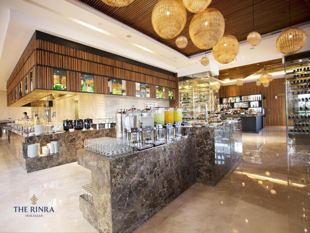 Hotel The Rinra Makassar Exterior foto
