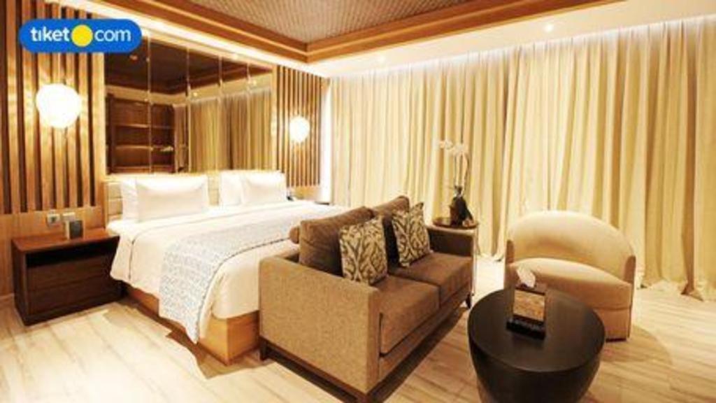 Hotel The Rinra Makassar Exterior foto